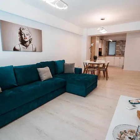 Wave 3 Promenada Apartment *