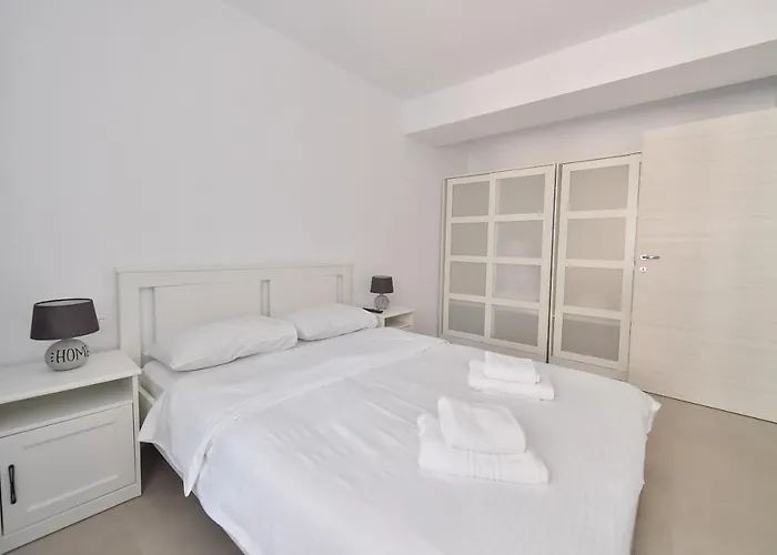 Wave 3 Promenada شقة *